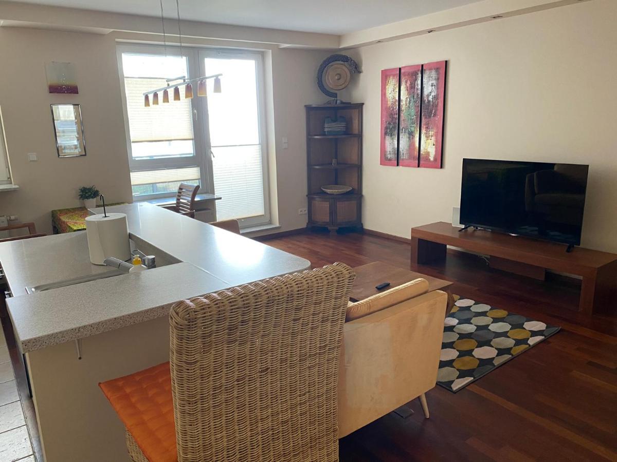 Orientalny Apartment Варшава Екстериор снимка