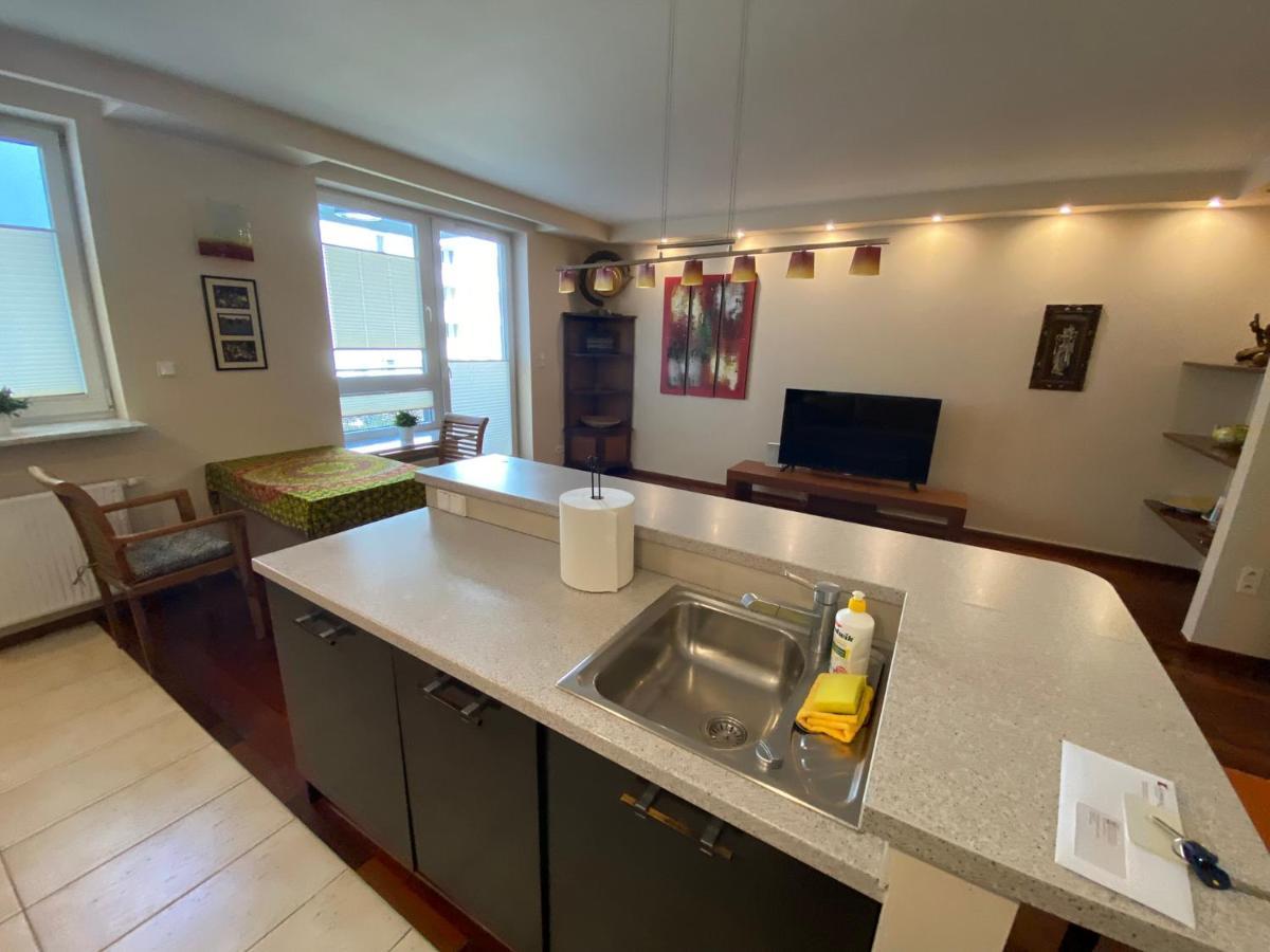 Orientalny Apartment Варшава Екстериор снимка